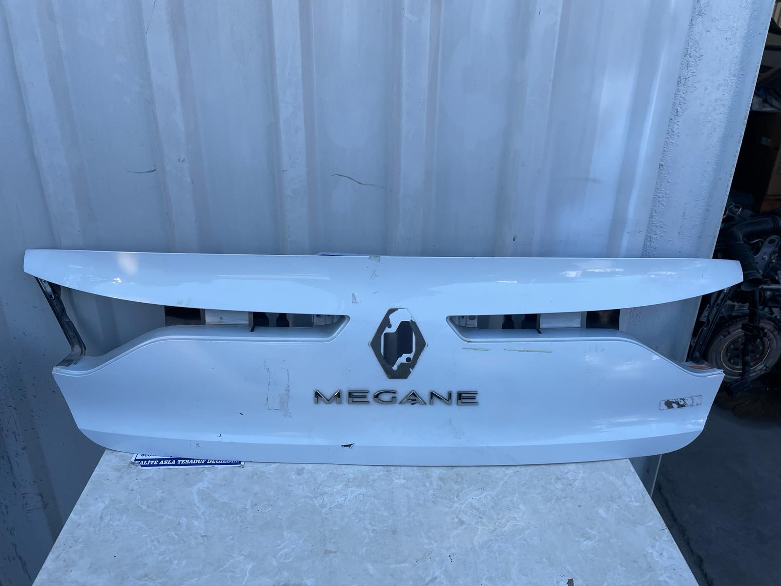 Renault Megane 4 Bagaj Kaplaması